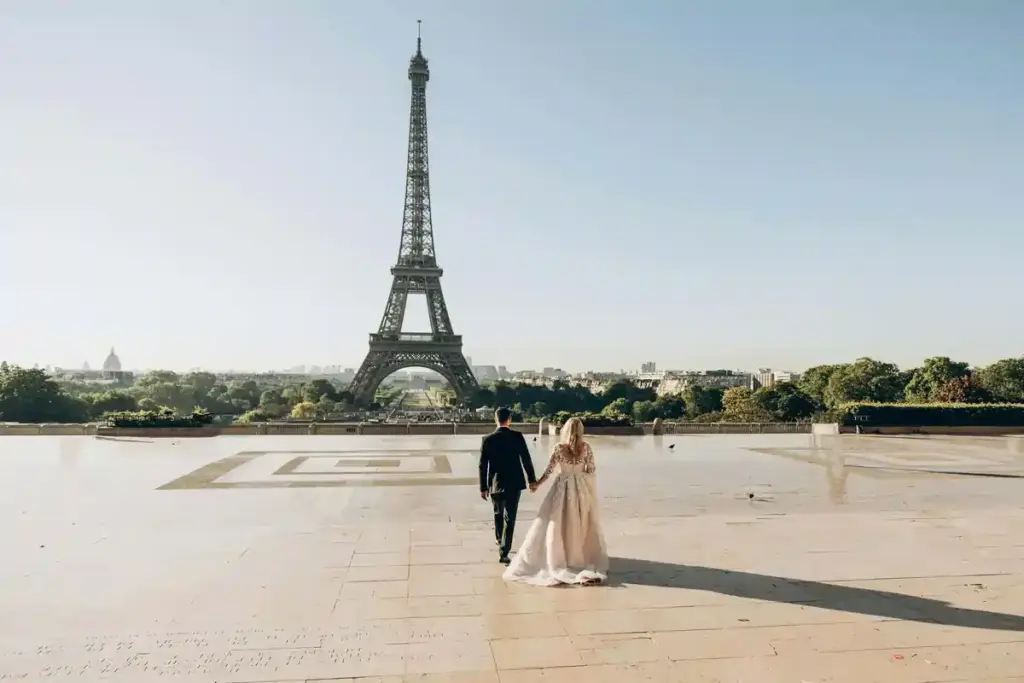 21 Best Honeymoon Destinations: A Complete Guide 10 Paris
