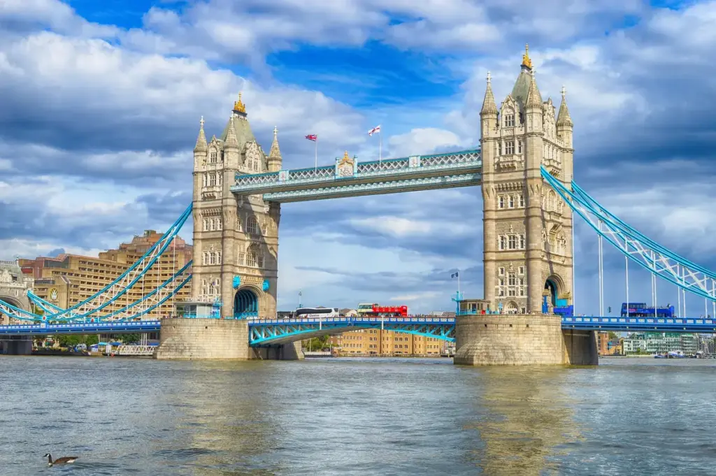 18 Best Places to Visit in Spring 4 London